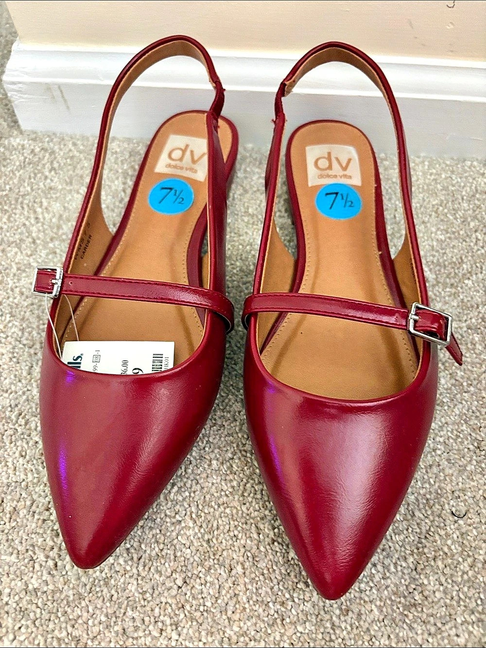 dolce vita Pointed-Toe Mary Jane flats in redish burgundy US 7.5 NWT